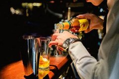 調酒app定制開(kāi)發(fā)幫助雞尾酒愛(ài)好者提高調酒技能發(fā)現新口味